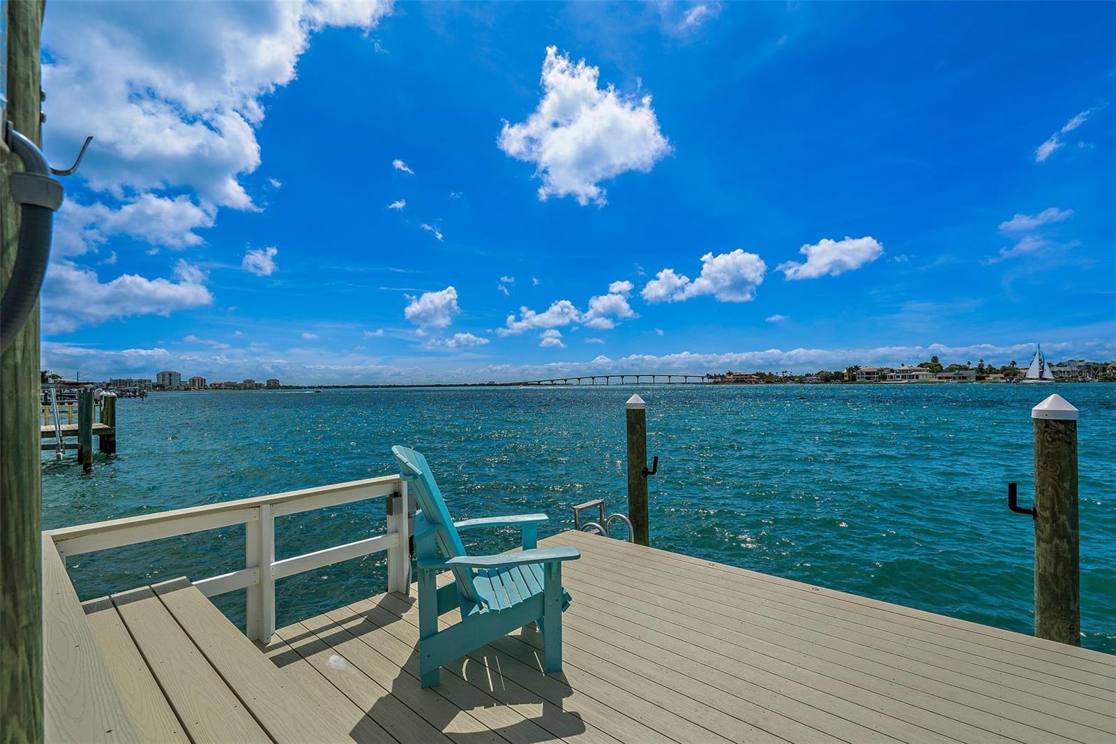 2121 E VINA DEL MAR BLVD