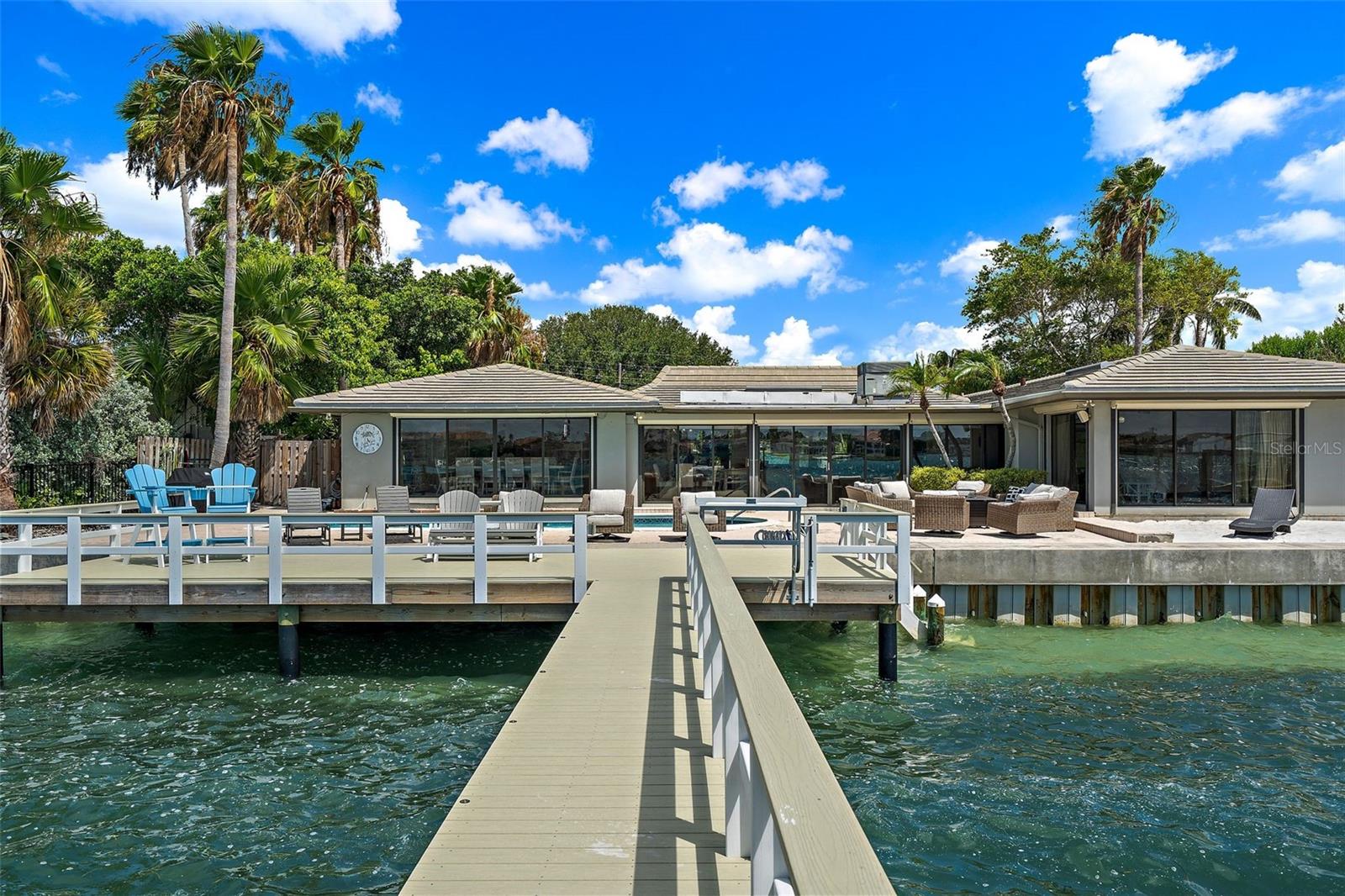 2121 E VINA DEL MAR BLVD