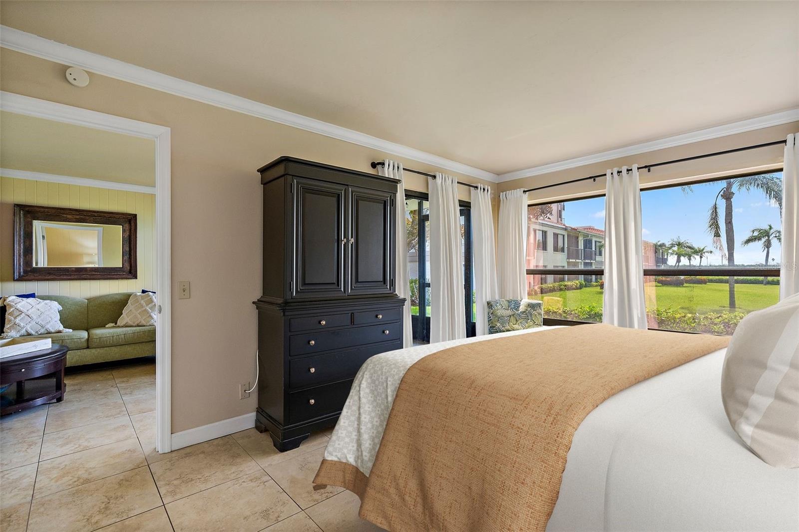 6291 BAHIA DEL MAR CIR #101