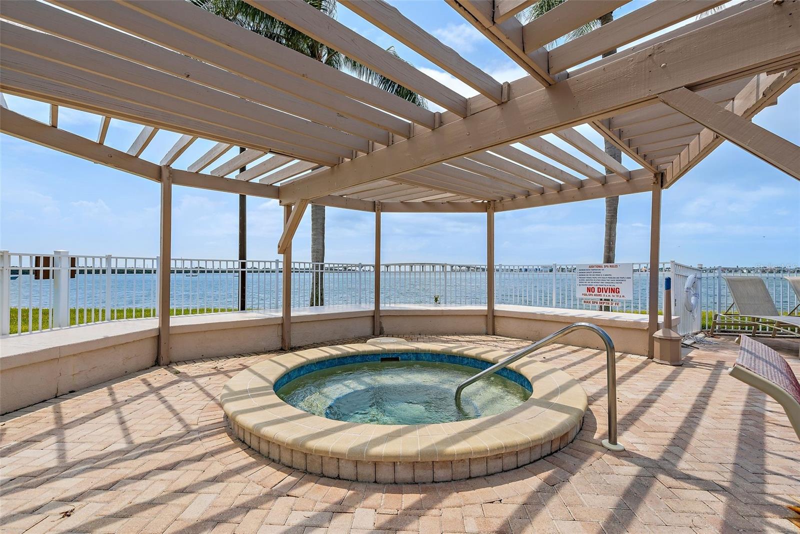 6291 BAHIA DEL MAR CIR #101
