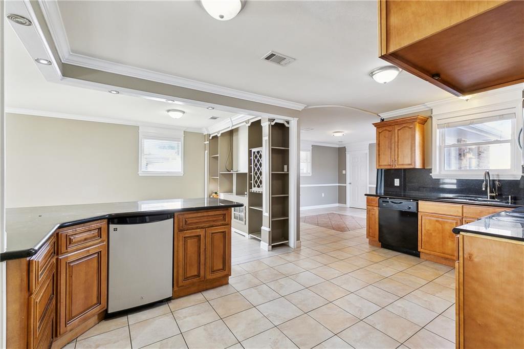 4910 SCHINDLER Drive