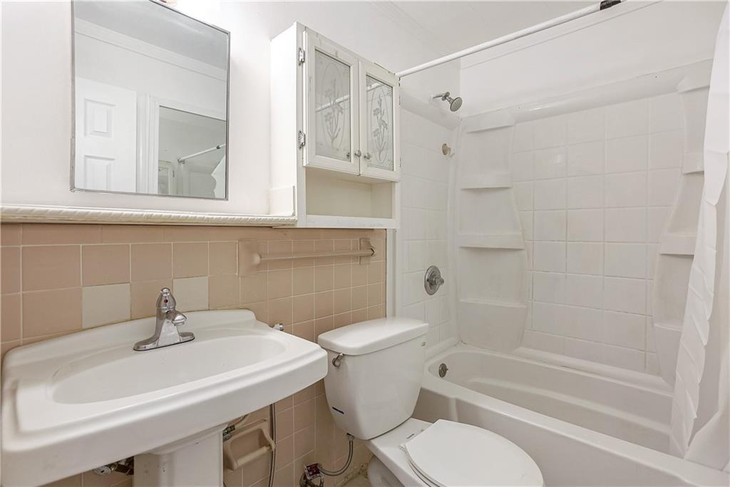 4004 CHESTNUT Street