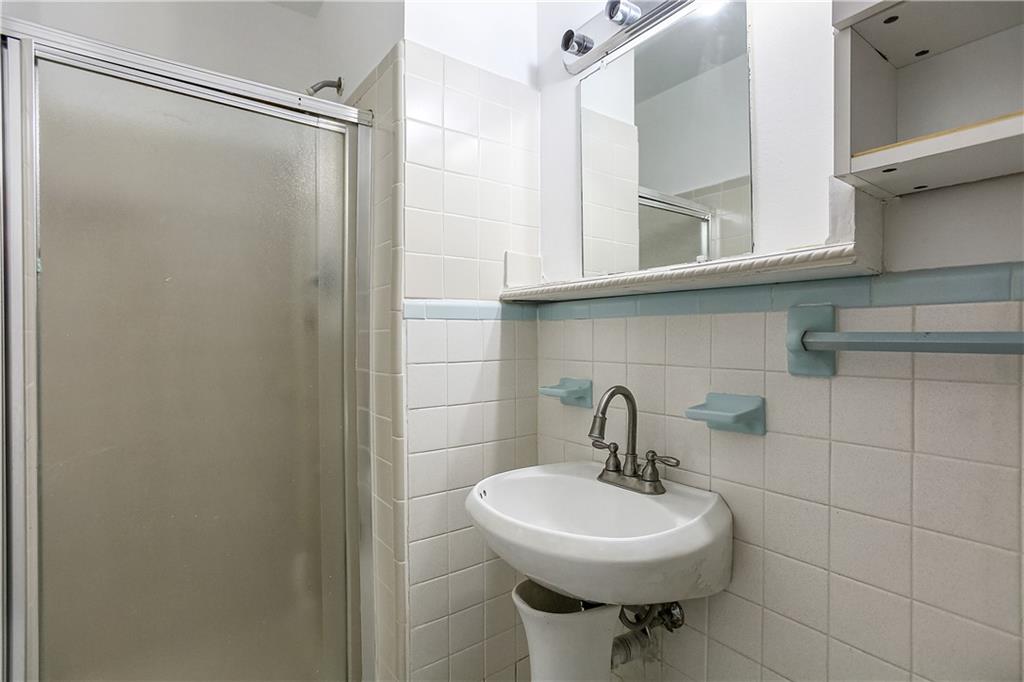 4004 CHESTNUT Street