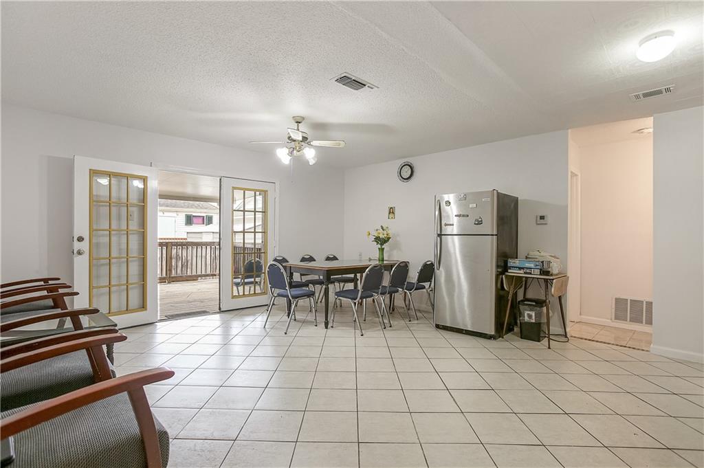 4004 CHESTNUT Street