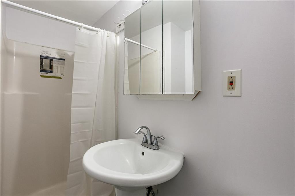 4004 CHESTNUT Street