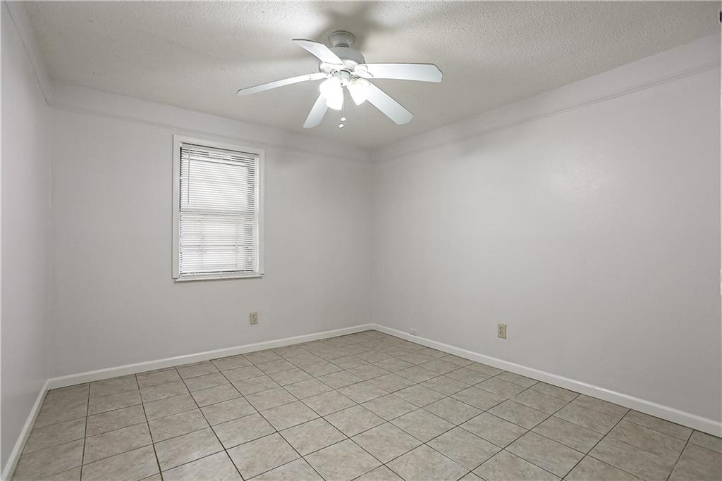 4004 CHESTNUT Street