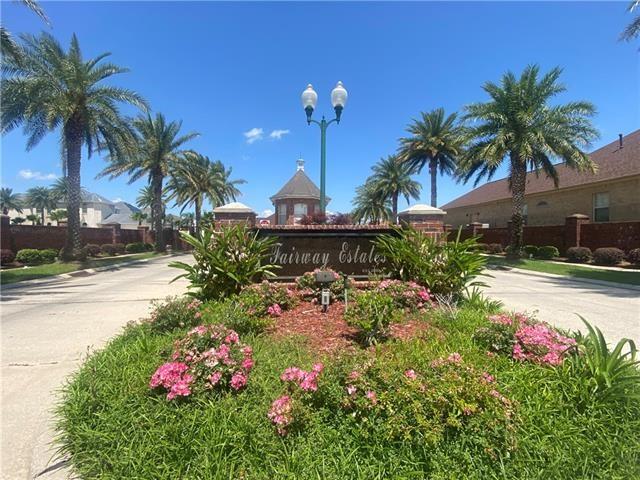 11405 N ST ANDREWS Circle