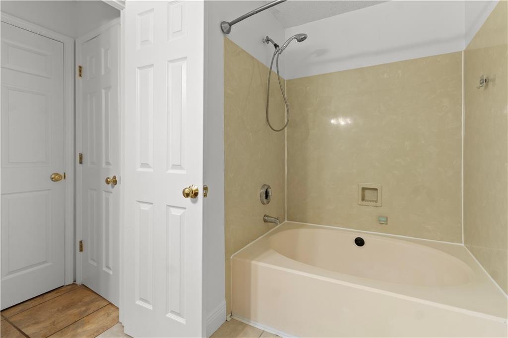 2613 LONG BRANCH Drive