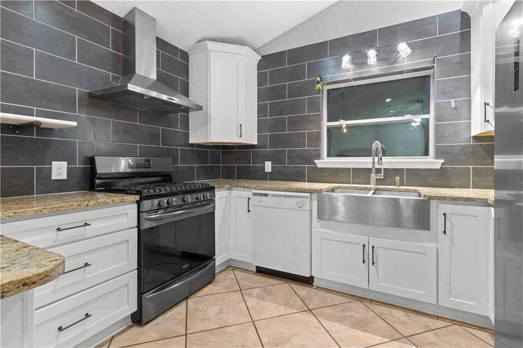 2613 LONG BRANCH Drive