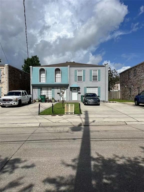 2218 DIVISION Street