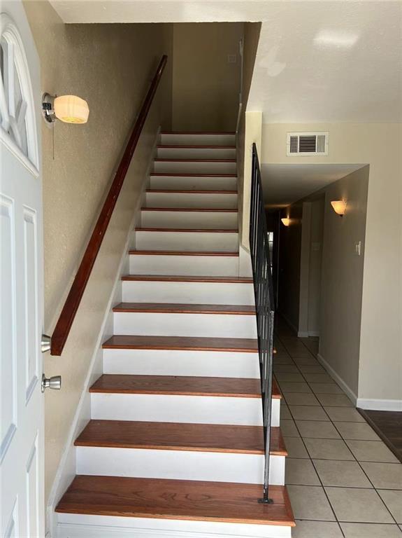 2218 DIVISION Street