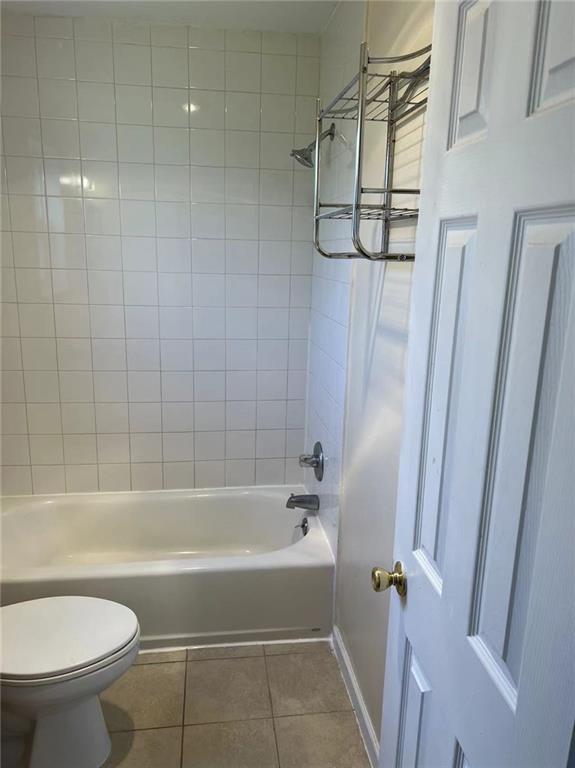 2218 DIVISION Street