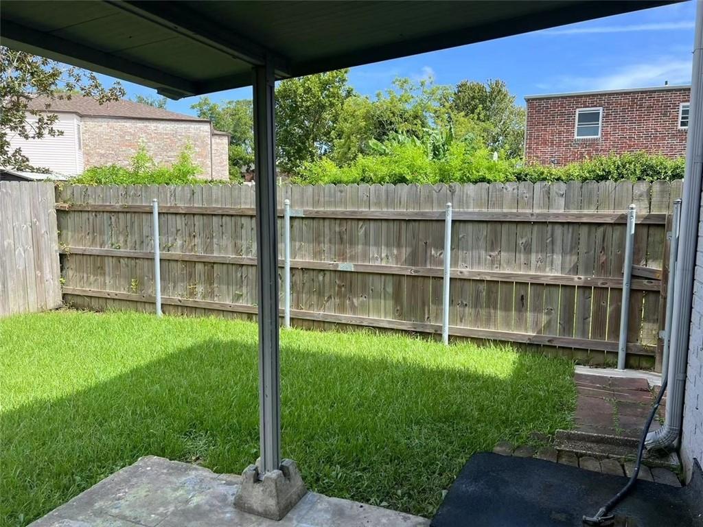 2218 DIVISION Street