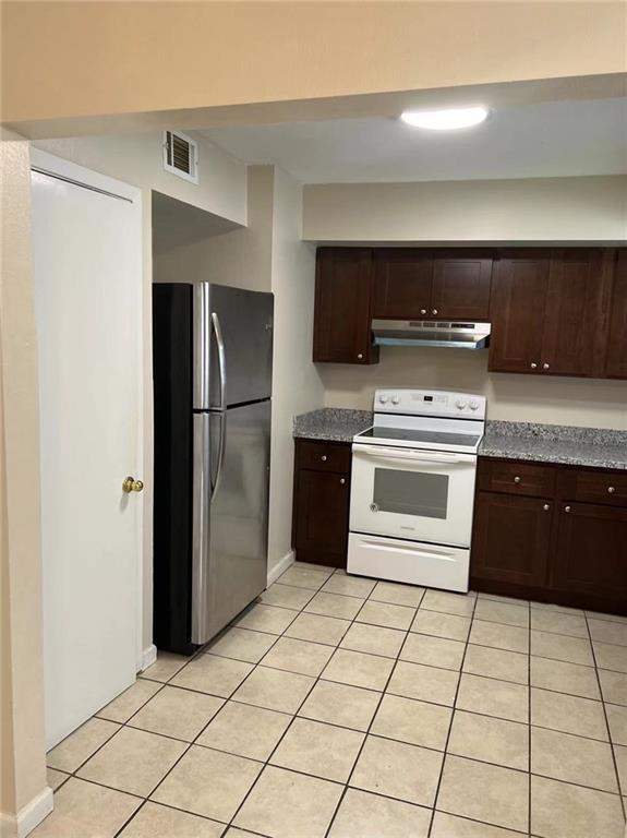 2218 DIVISION Street