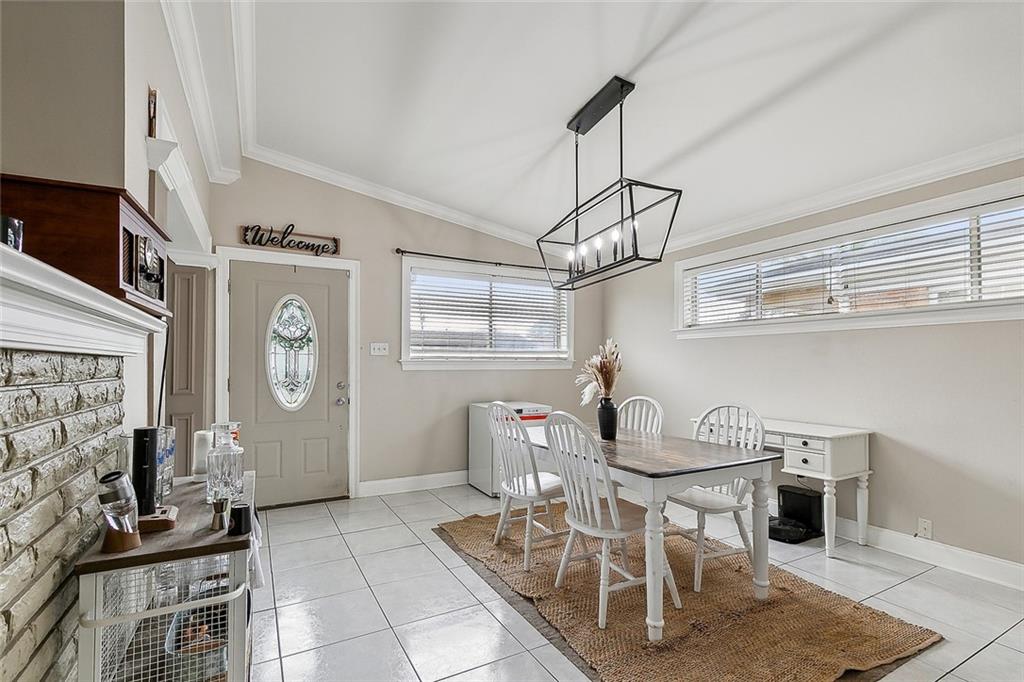 1357 MAPLEWOOD Drive