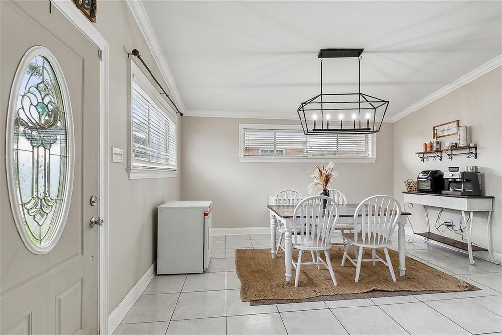 1357 MAPLEWOOD Drive