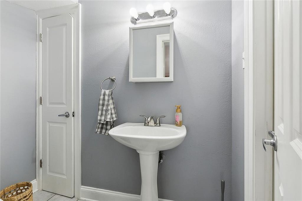 1357 MAPLEWOOD Drive