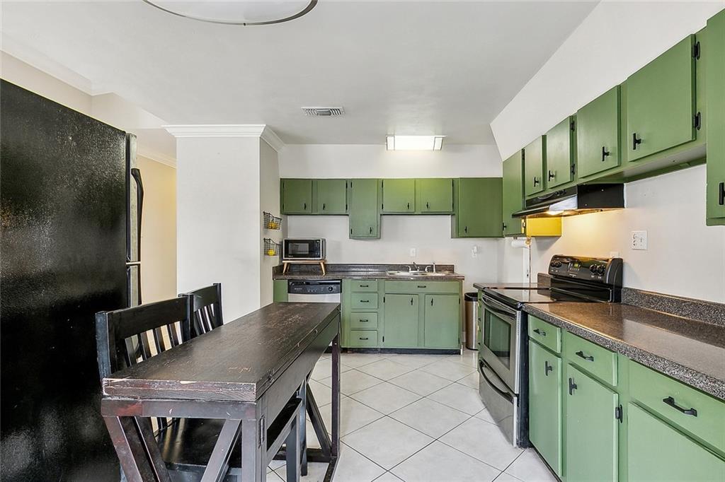 1357 MAPLEWOOD Drive