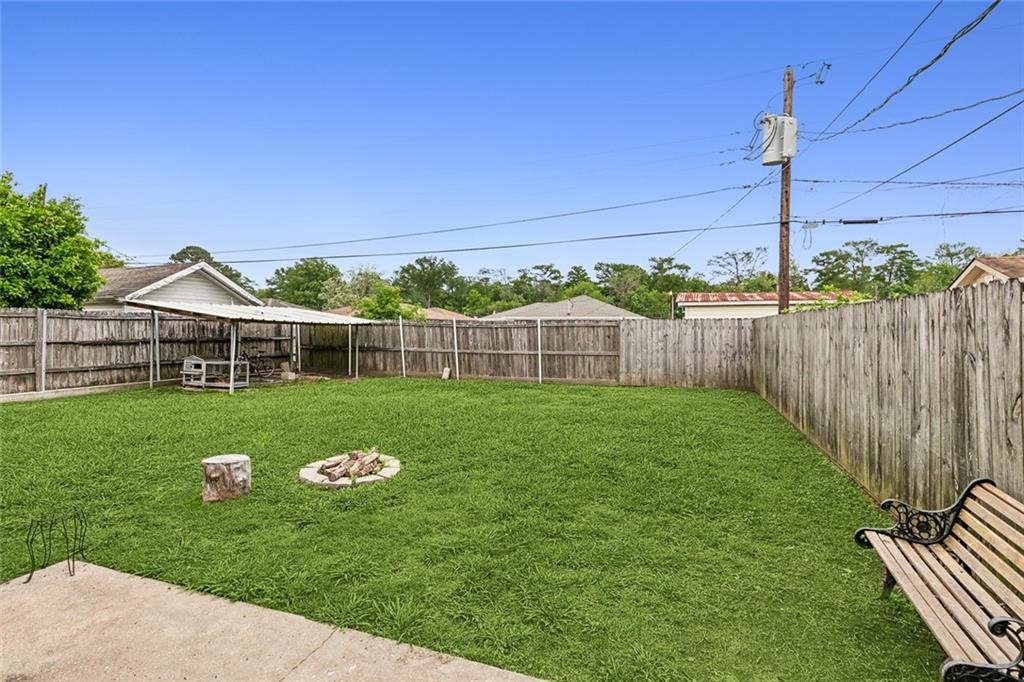 1357 MAPLEWOOD Drive