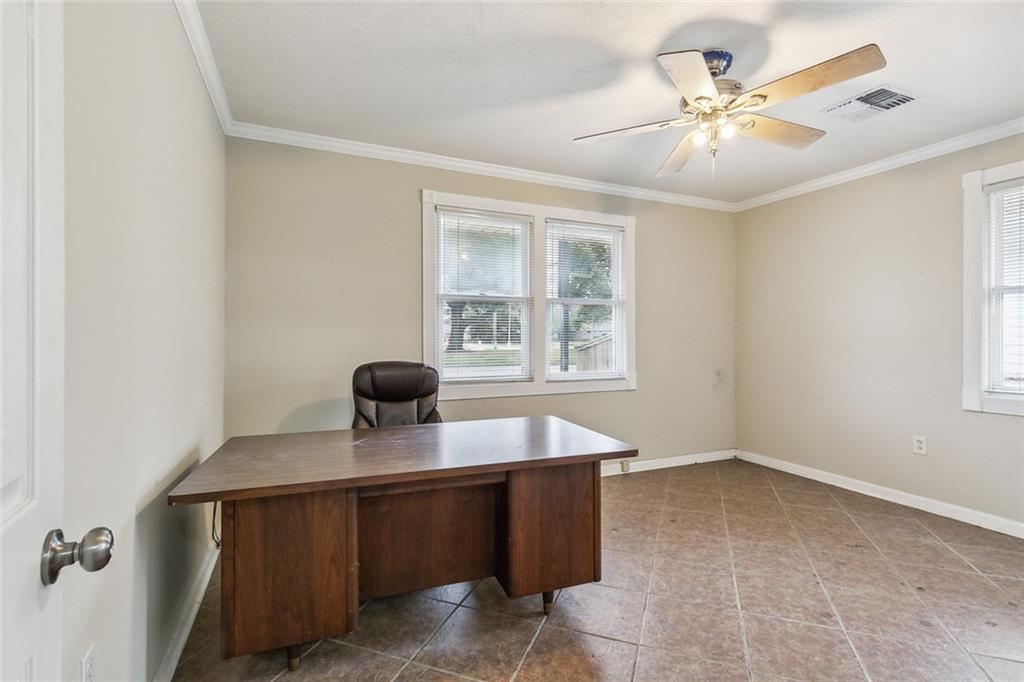 318 W JUDGE PEREZ Drive