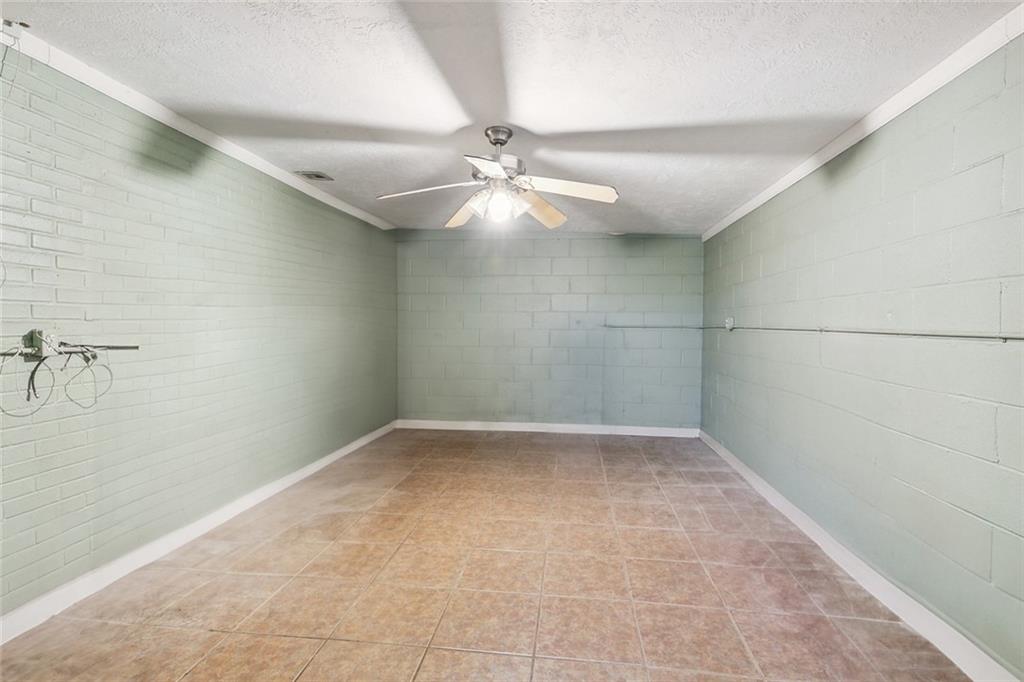 318 W JUDGE PEREZ Drive