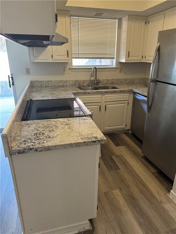 4459 WOODLAND Drive B