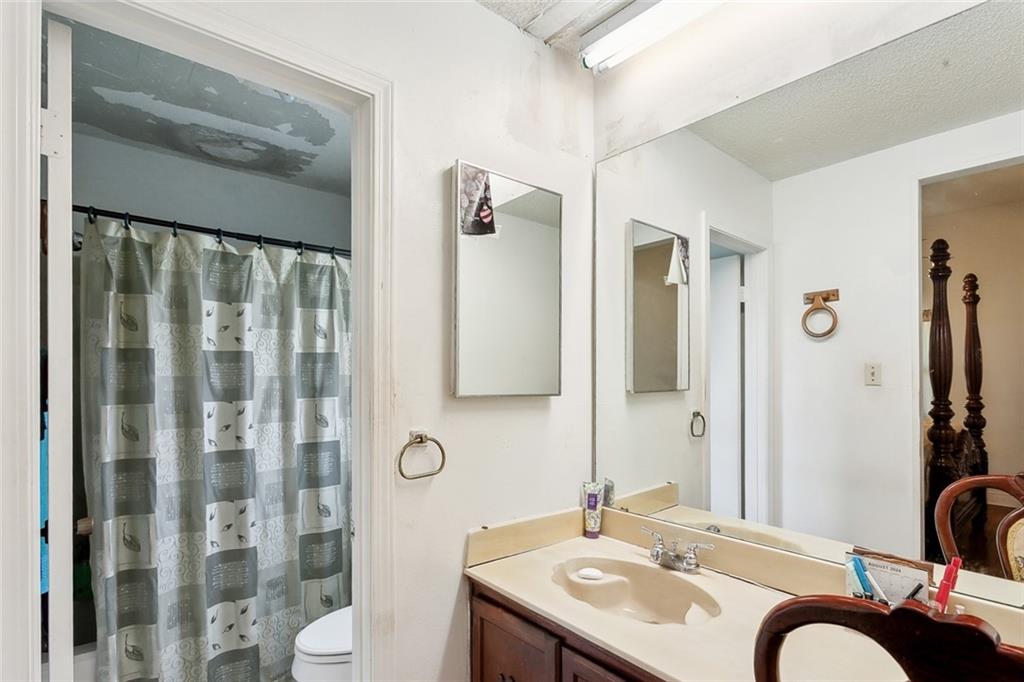 1828 TIMBERLANE ESTATE Drive