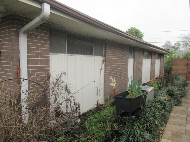 3421 CLIFFORD Drive