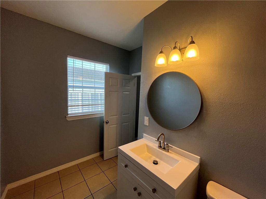 1534 N DERBIGNY Street