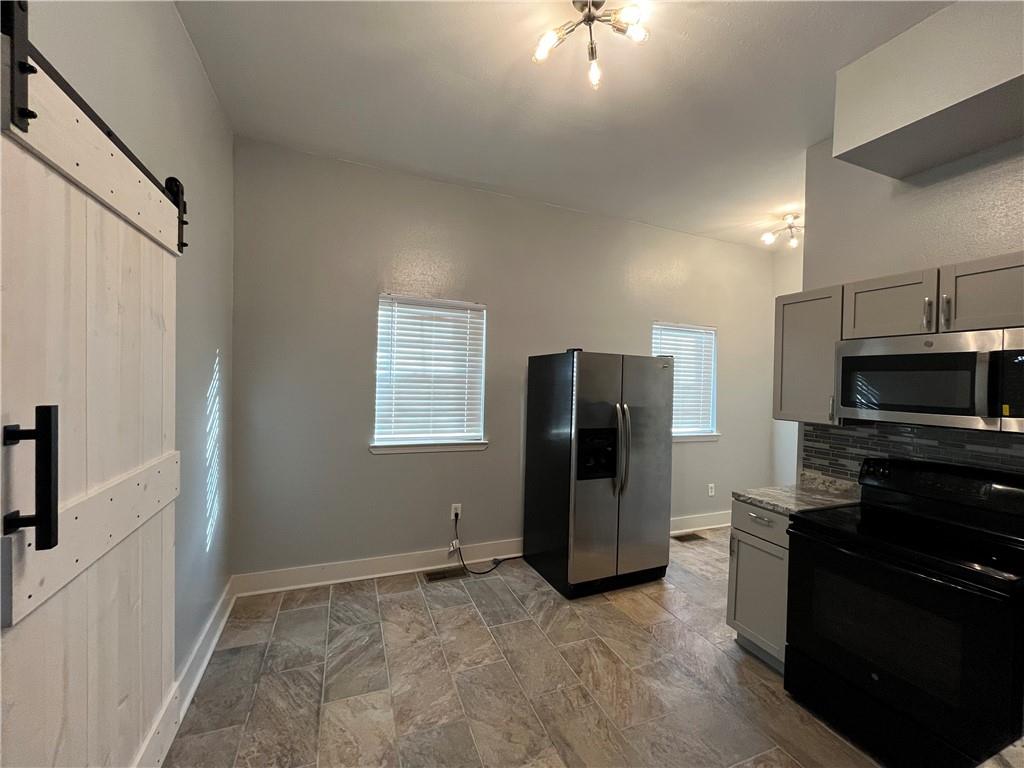 1534 N DERBIGNY Street