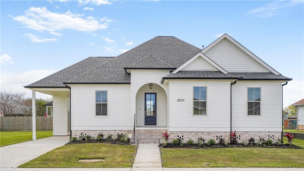 8520 CREOLE Drive