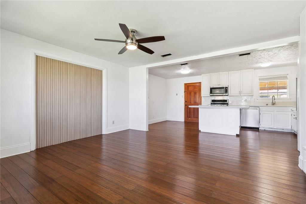 2344 MISSISSIPPI Avenue