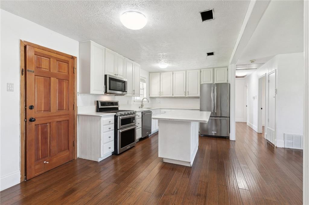 2344 MISSISSIPPI Avenue