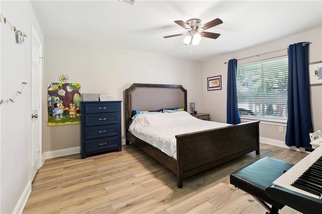 3740 LAKE LYNN Drive