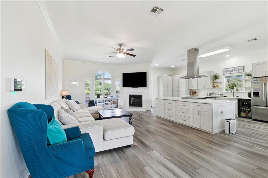 3740 LAKE LYNN Drive