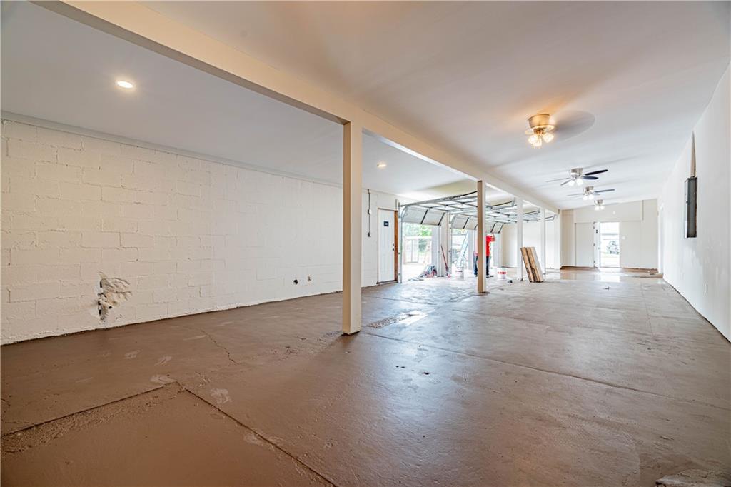 15520 RIVER Road