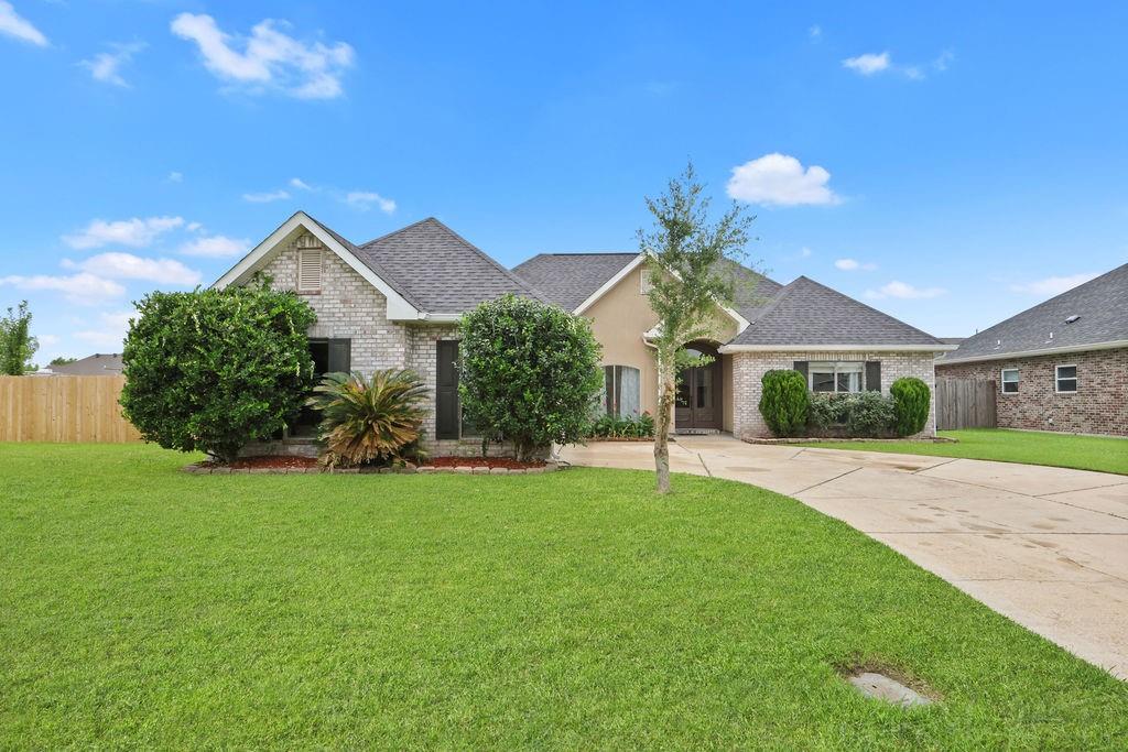 228 BETTY Drive