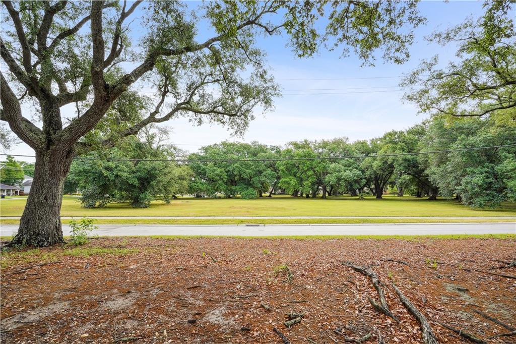 6752 FLEUR DE LIS Drive