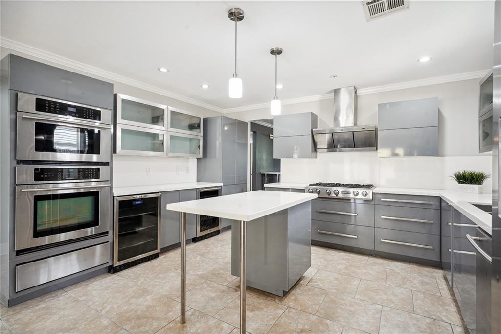 6752 FLEUR DE LIS Drive