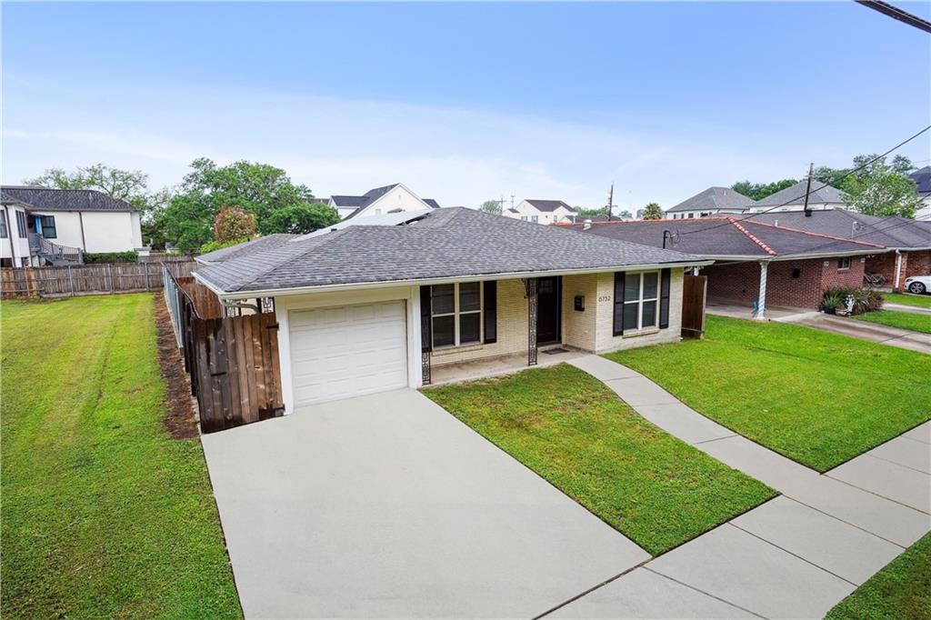 6752 FLEUR DE LIS Drive