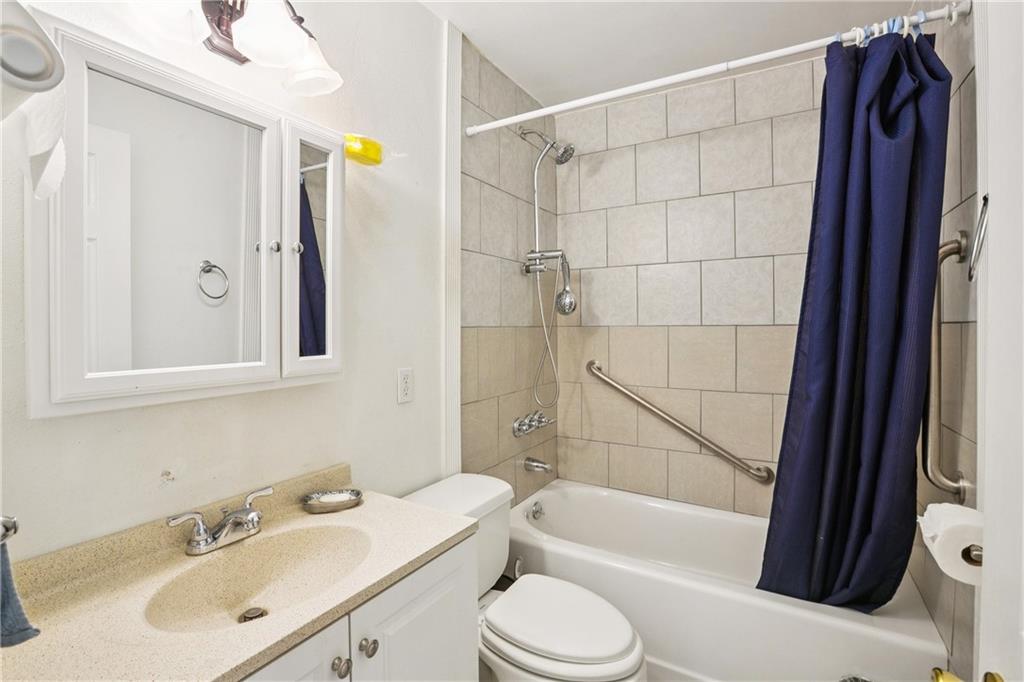 1918 FARMINGTON Place