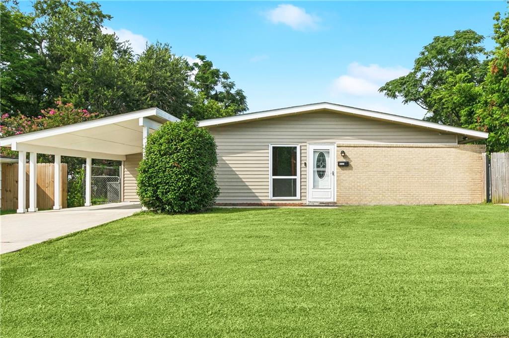 1918 FARMINGTON Place