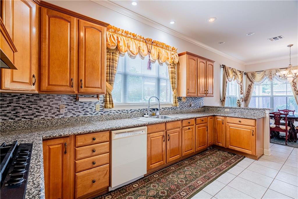 3652 LAKE TIMBERLANE Drive