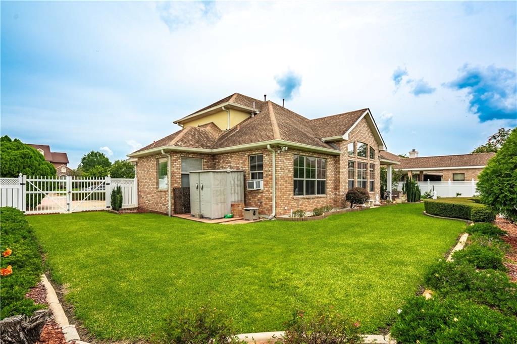 3652 LAKE TIMBERLANE Drive