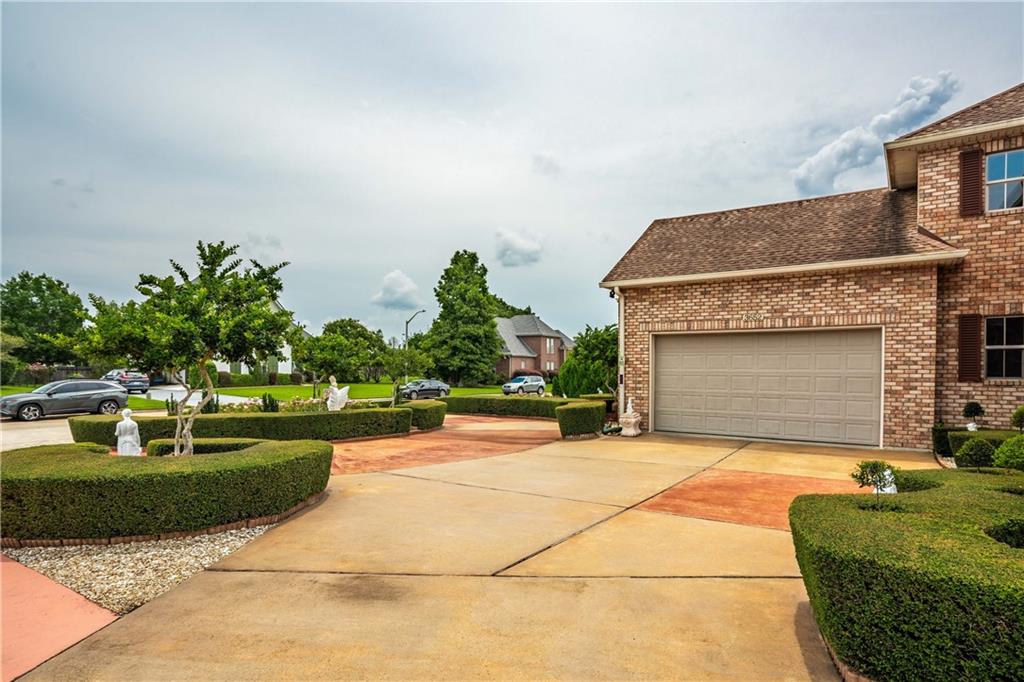 3652 LAKE TIMBERLANE Drive
