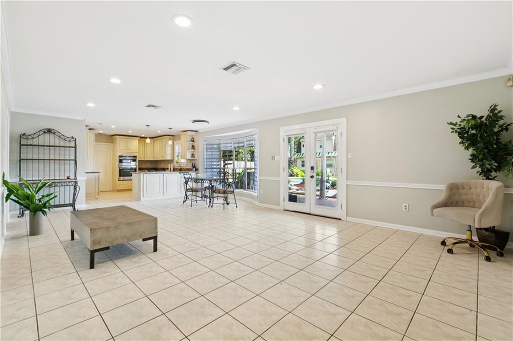 2544 CEDARLAWN Drive