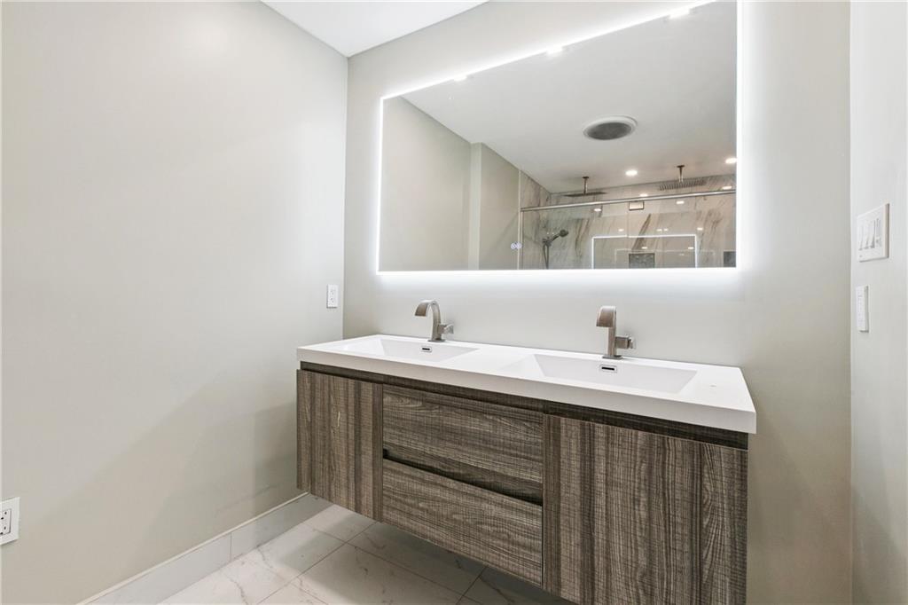 2544 CEDARLAWN Drive