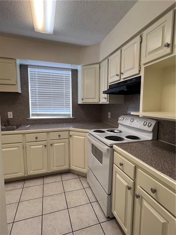 2509 11 CASWELL Lane