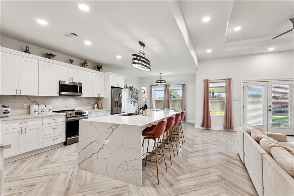 1837 LAKE SUPERIOR Drive