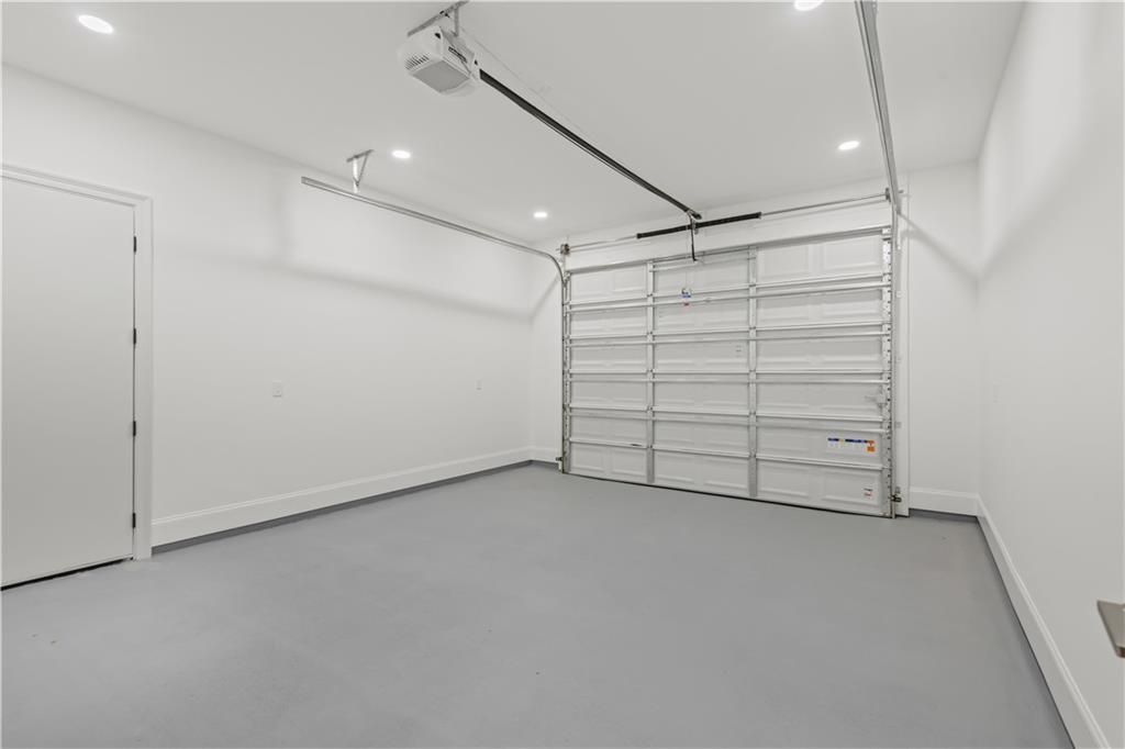 949 HOMESTEAD Avenue